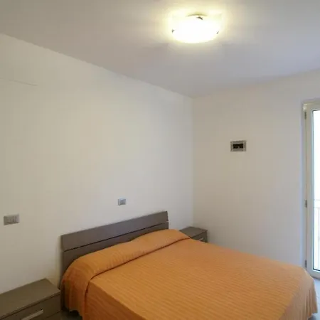 Le Pinete Apartment *